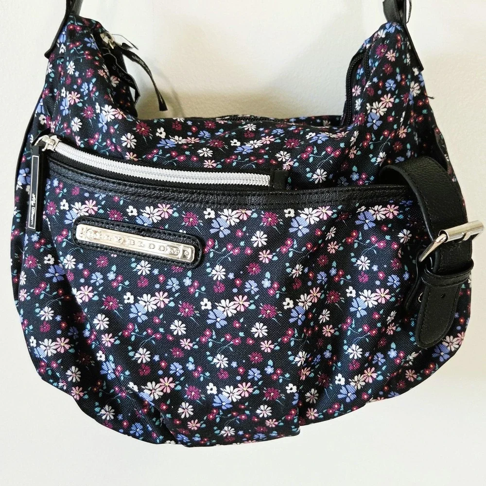Lily Bloom Ditsy Daisy Delight Floral Crossbody Hobo Purse Bag 'Kara Coho'